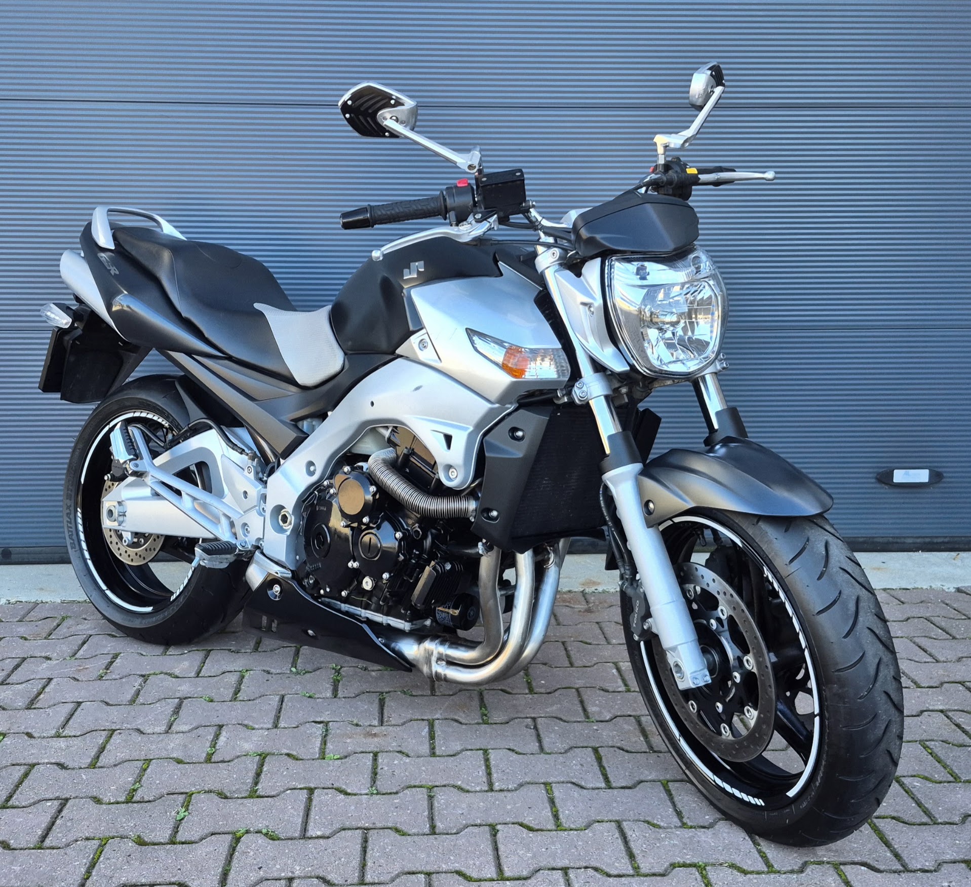 Suzuki  GSR 600